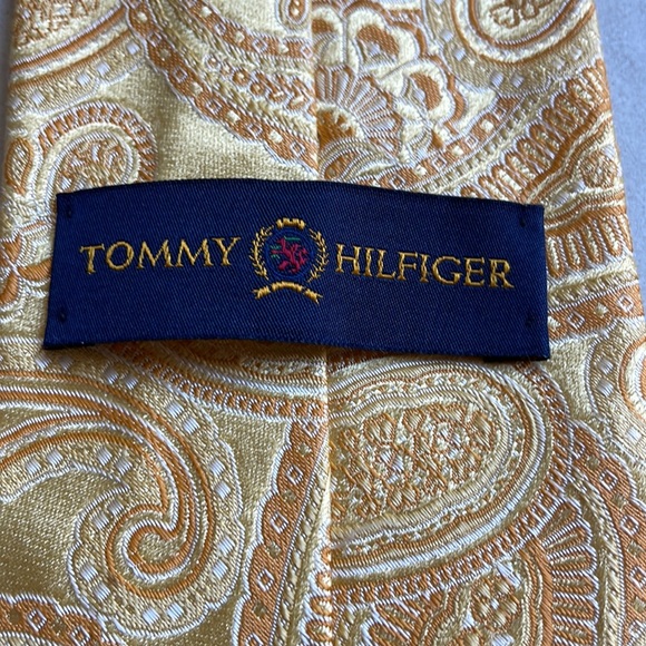 Tommy Hilfiger 3.5” X 60” gold paisley dual pattern necktie tie 100% silk - Picture 4 of 8